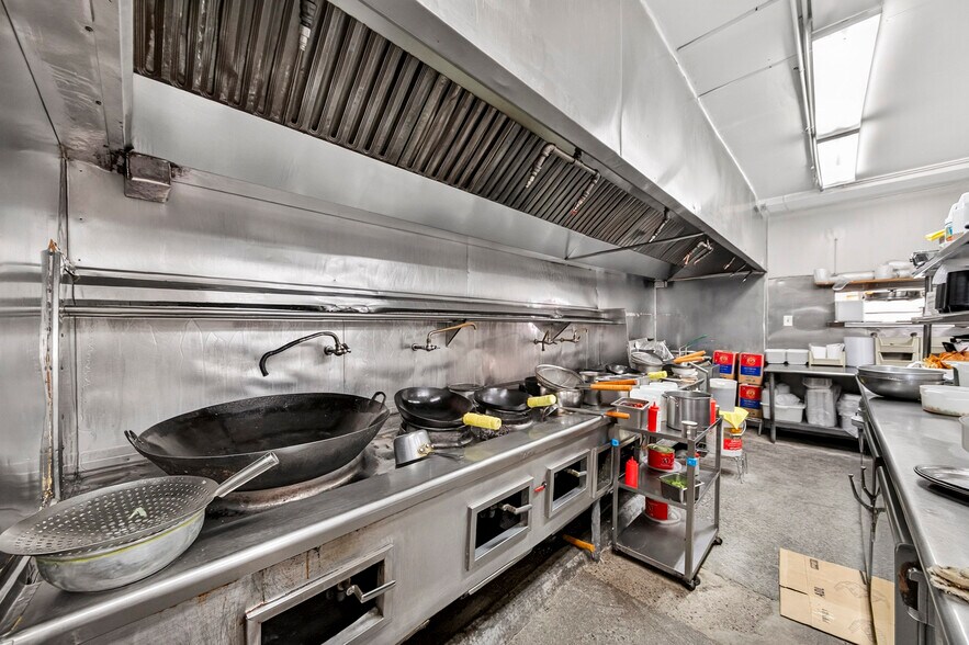 More Photos Of 248 E Carson St, Carson Restaurant For Sale