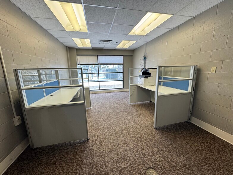 More Photos Of 2221 W College Ave, Normal Warehouse For Sale