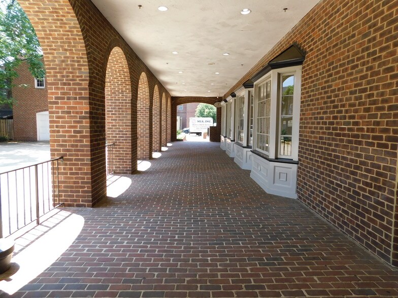 More Photos Of 310-320 King St, Alexandria Office For Lease