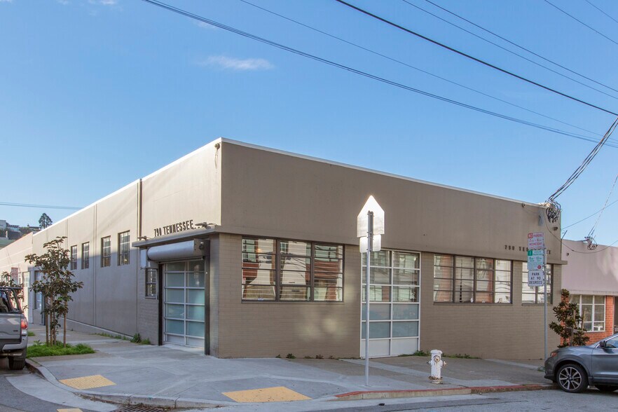 More Photos Of 790 Tennessee St, San Francisco Warehouse For Lease