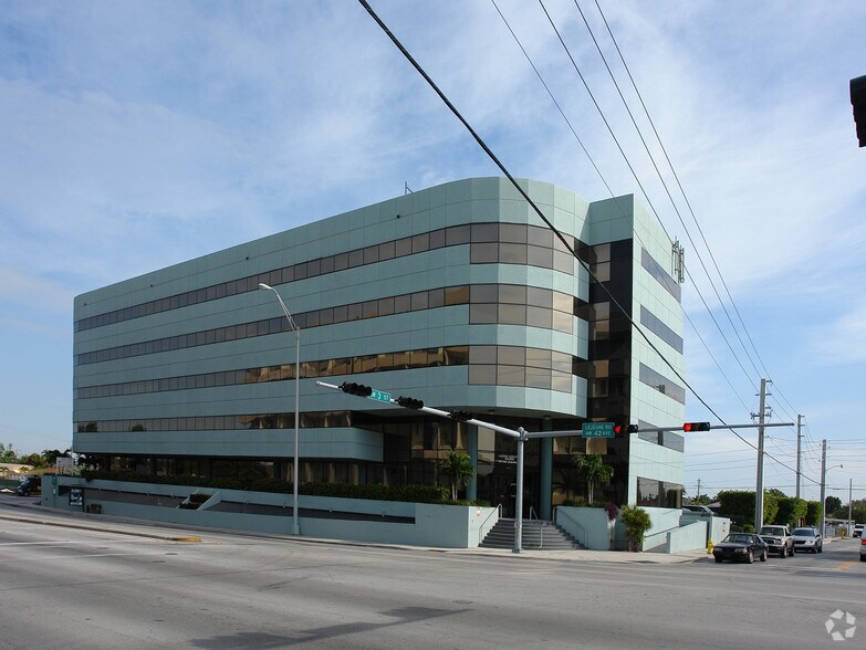 More Photos Of 351 NW Le Jeune Rd, Miami Medical For Lease