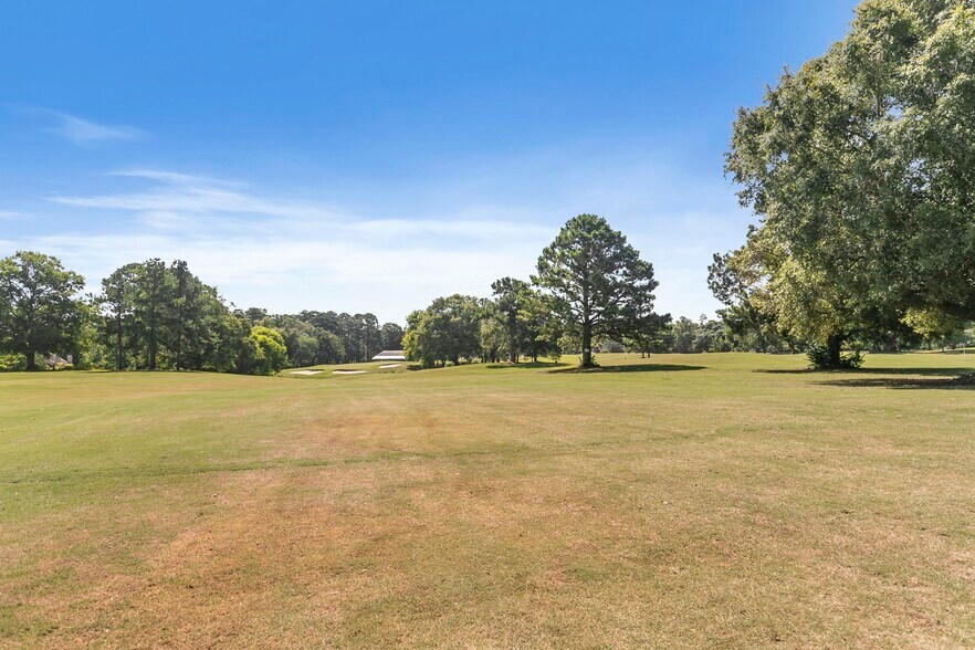 More Photos Of 101 Merion Dr, Eufaula Golf Course Driving Range For Sale