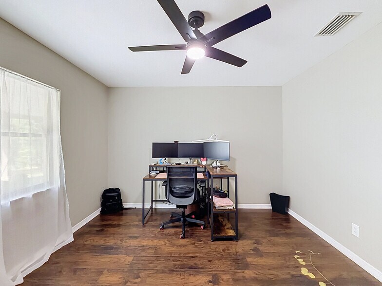 More Photos Of 26311 Willow St, Brooksville Specialty For Sale