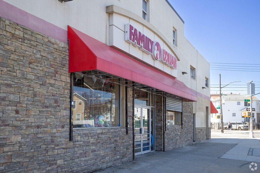 More Photos Of 7502-7510 Rockaway Blvd, Woodhaven Storefront For Lease