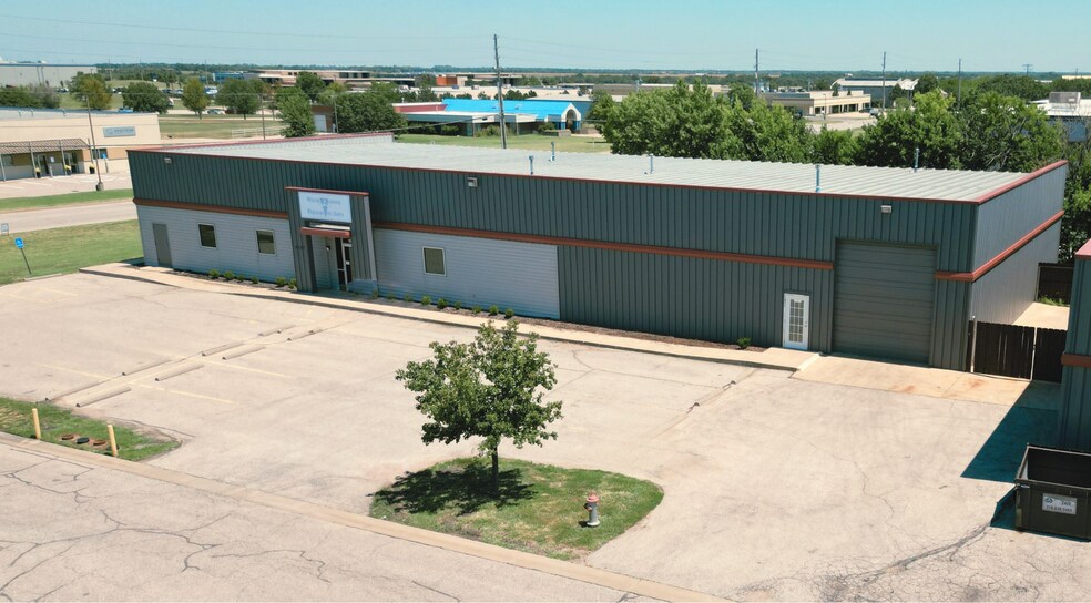 More Photos Of 9127 E 37th St, Wichita Warehouse For Lease