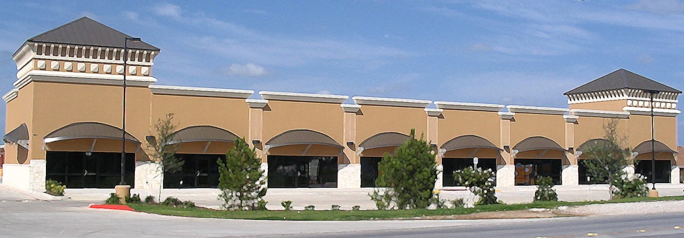 More Photos Of 2941 S Precinct Line Rd, Fort Worth Storefront For Lease