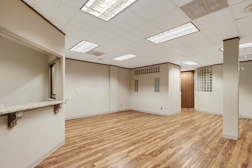 More Photos Of 6570 Stage Rd, Bartlett Medical For Sale