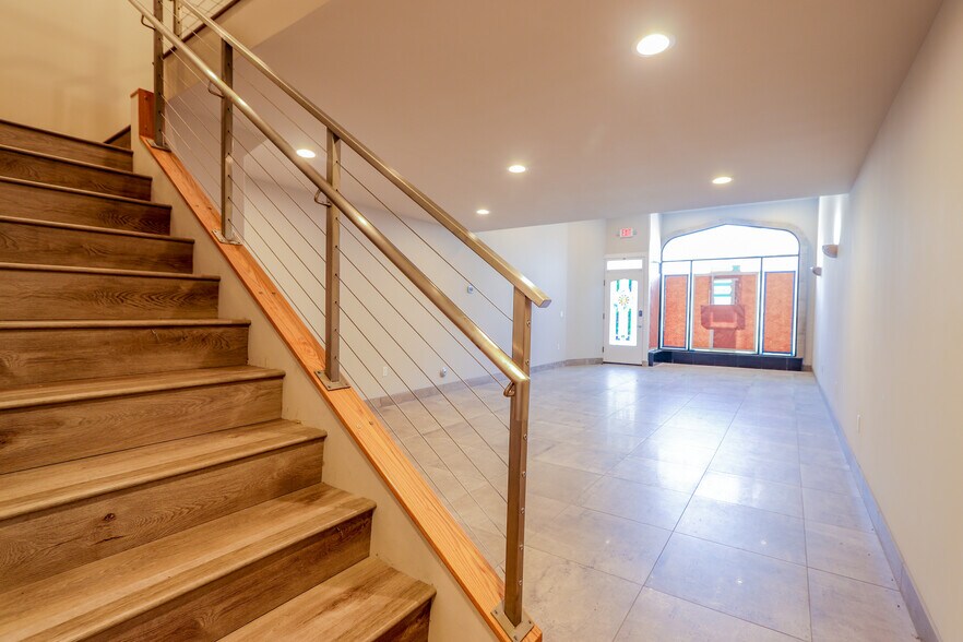 More Photos Of 226 Atlantic Ave, Long Beach Storefront Retail Office For Lease