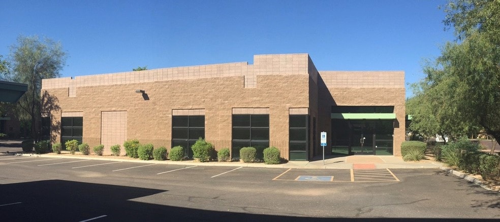 More Photos Of 4505 E Broadway Rd, Phoenix Light Manufacturing For Sale