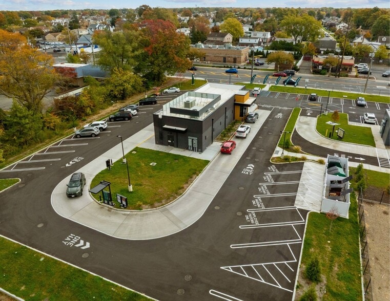 More Photos Of , Franklin Square General Retail For Sale