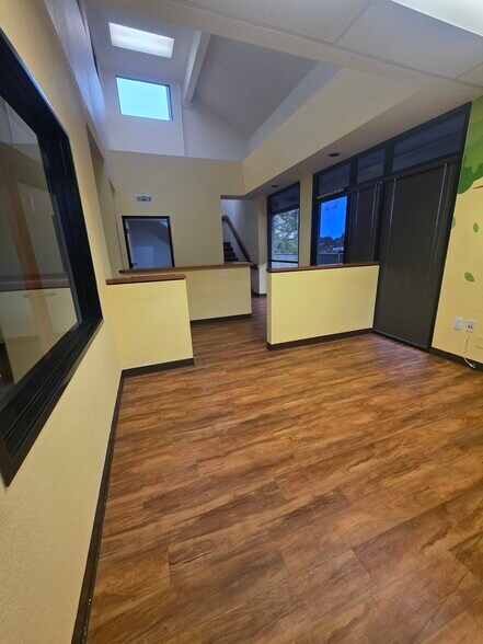 More Photos Of 3892 State St, Santa Barbara Medical For Lease