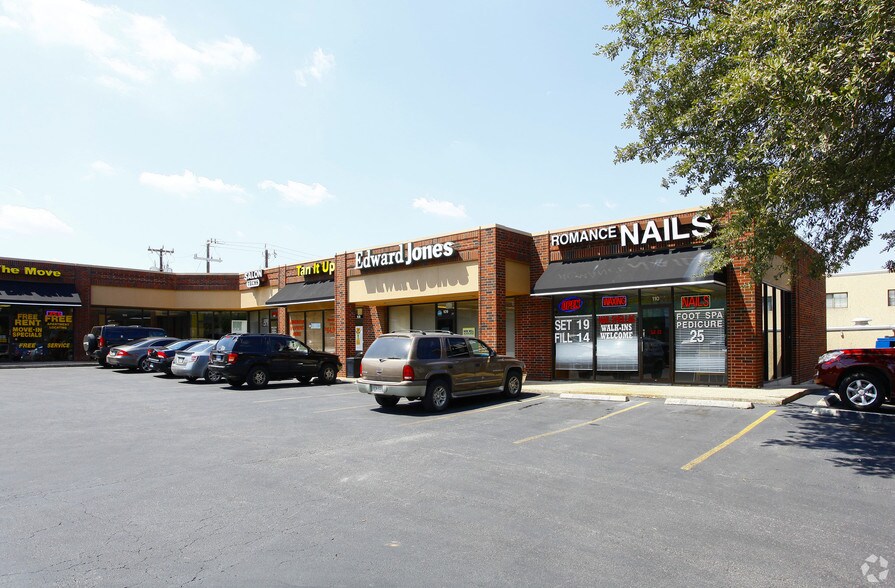 More Photos Of 11825 West Ave, San Antonio Unknown For Lease