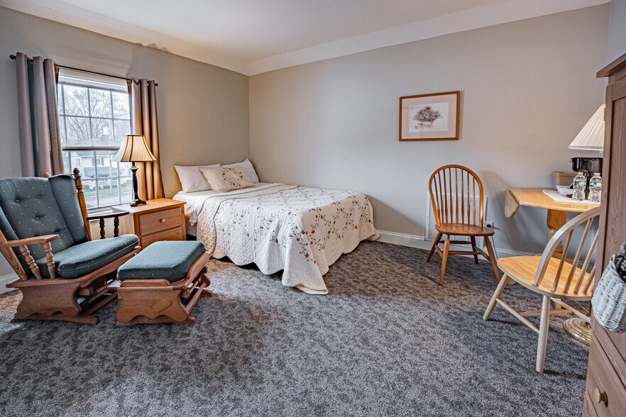 More Photos Of 310 Lake St, Wilson Hotel For Sale