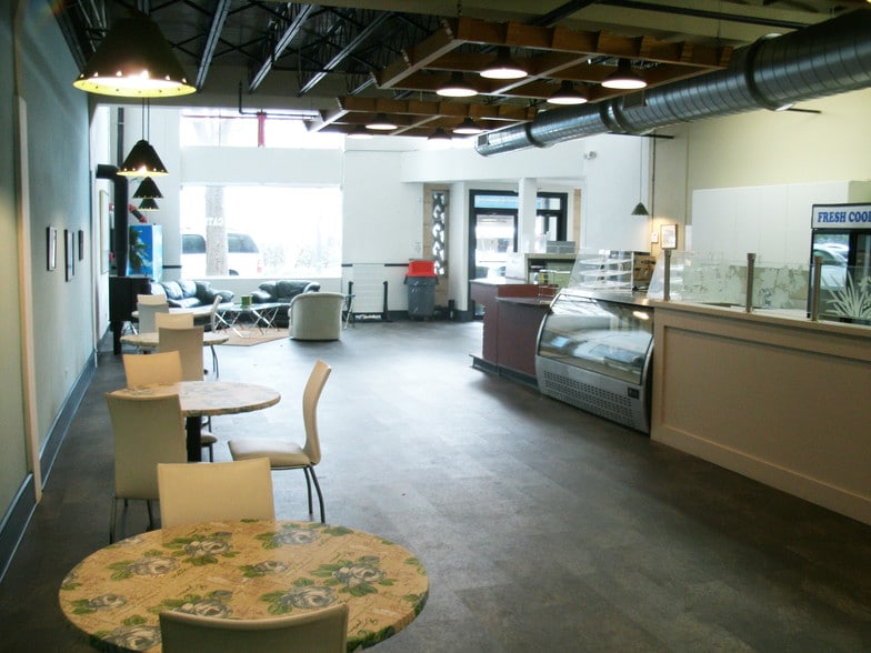 More Photos Of 331 W Forsyth St, Jacksonville Restaurant For Lease