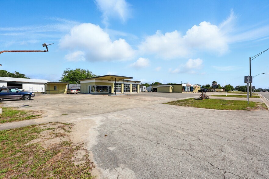 More Photos Of 110 N State Road 19, Palatka Auto Repair For Sale