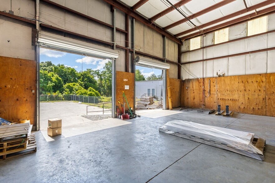 More Photos Of 1356 Bennett Dr, Longwood Distribution For Sale