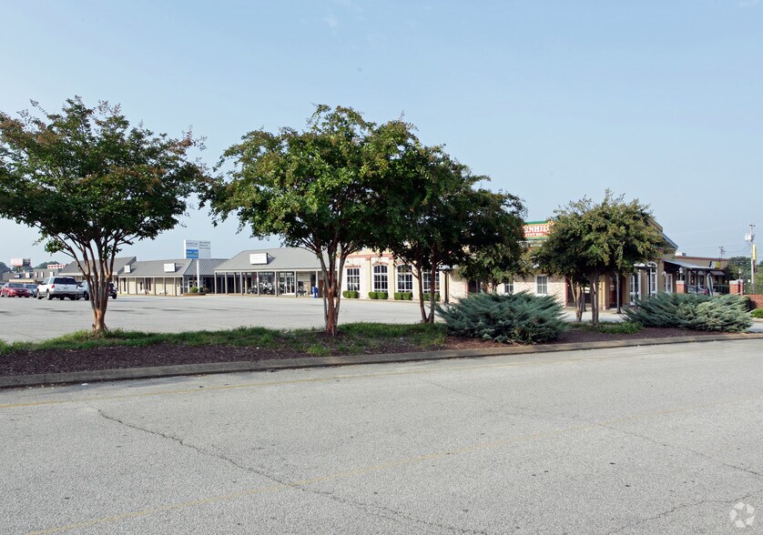 More Photos Of 581-621 Old Hickory Blvd, Jackson Unknown For Lease