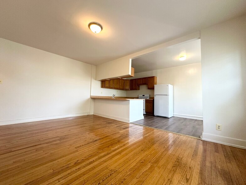 More Photos Of 9001 S Ashland Ave, Chicago Apartments For Sale