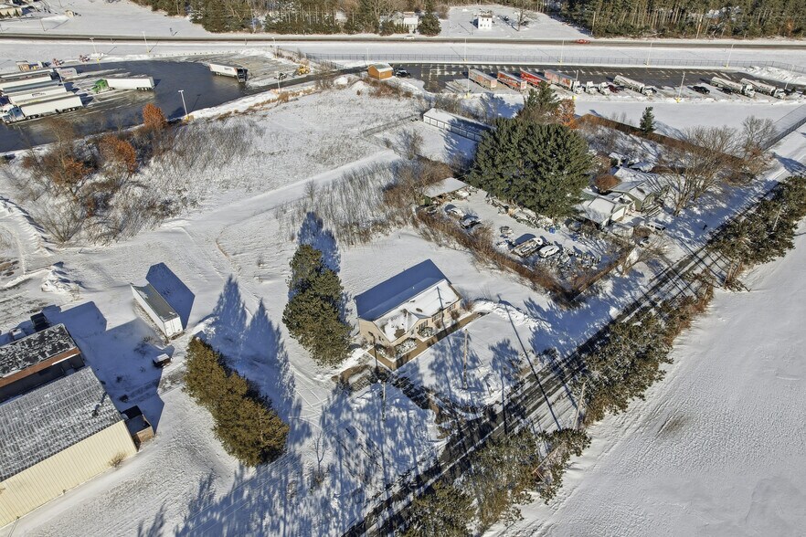 More Photos Of 5500 Prairie Dr, Plover Flex For Sale
