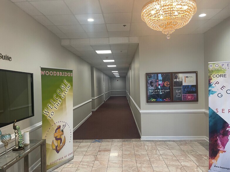 More Photos Of 13520-13544 Jefferson Davis Hwy, Woodbridge Unknown For Lease