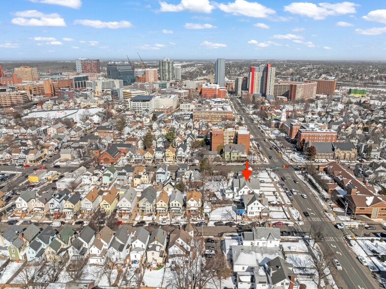 More Photos Of 137 Livingston Ave, New Brunswick Office Residential For Sale