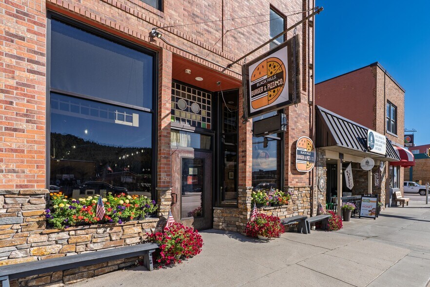 More Photos Of , Custer General Retail For Sale