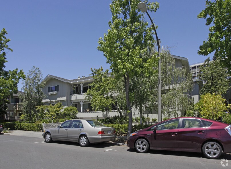 More Photos Of 837 Cowper St, Palo Alto Apartments For Sale