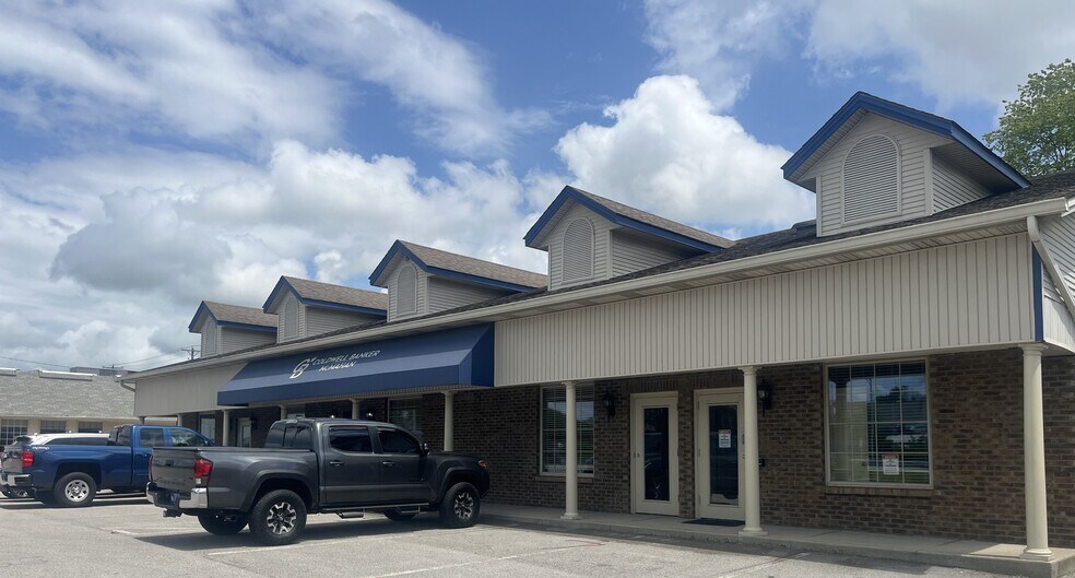 More Photos Of 920 Bypass Rd, Winchester Office For Sale