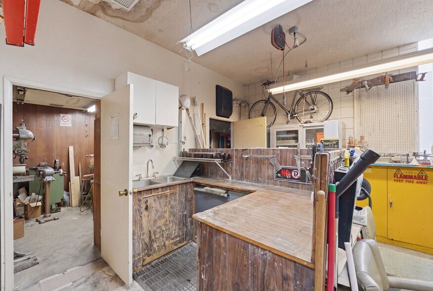 More Photos Of 2268 Long Beach Blvd, Long Beach Medical For Sale