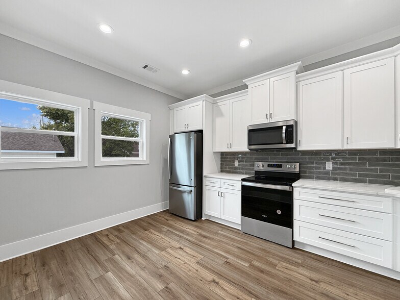 More Photos Of 514 Lurleen B Wallace Blvd, Tuscaloosa Office For Lease