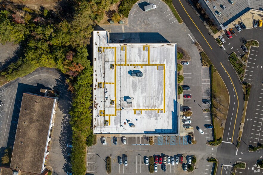More Photos Of 4639 Hwy 280, Birmingham Freestanding For Lease
