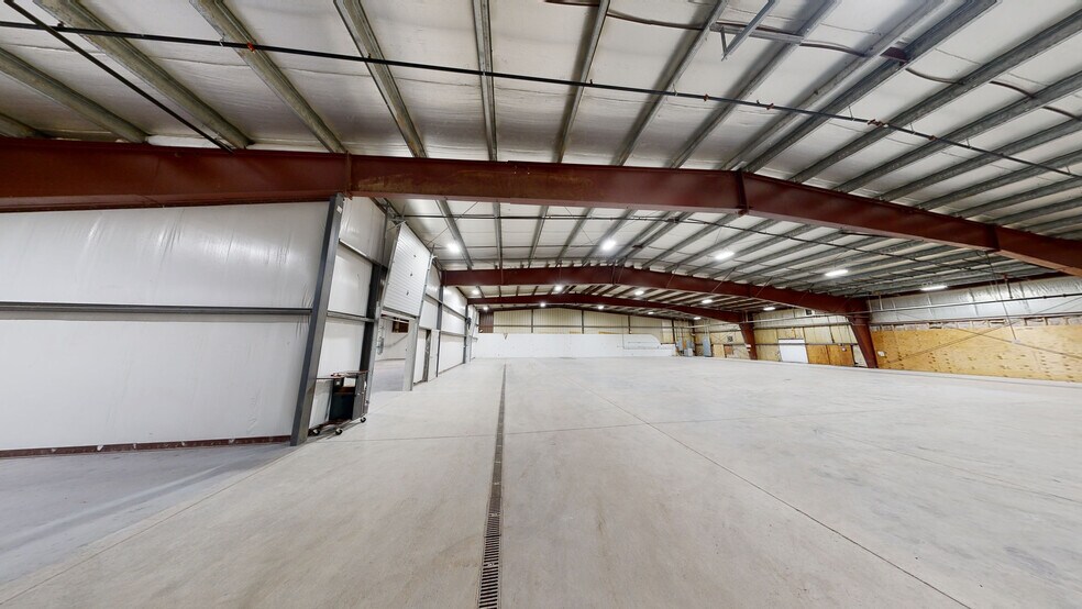 More Photos Of 500 Moasis Dr, Little Chute Light Manufacturing For Lease