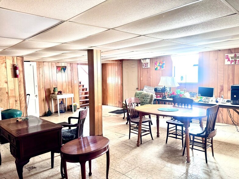 More Photos Of 105 Smith St, Beckley Religious Facility For Sale