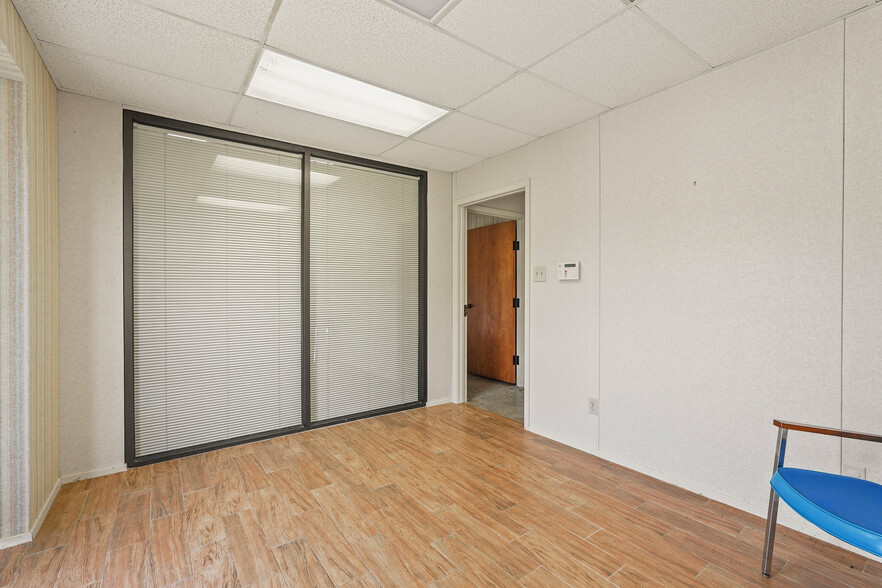 More Photos Of 4631 11th st, Brookshire Warehouse For Sale