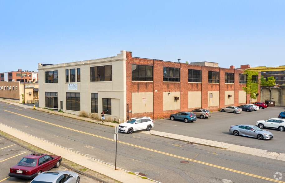 125 FRANK B MURRAY ST  