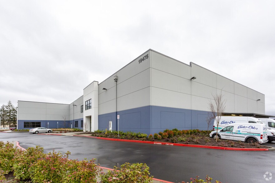 More Photos Of 19475 SW 118th Ave, Tualatin Warehouse For Lease
