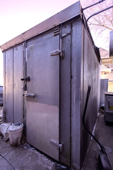 More Photos Of 1525 16th St, Central City General Retail For Sale