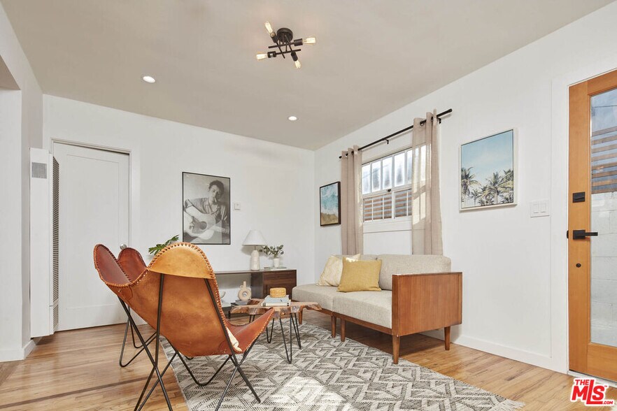 More Photos Of 2818 Abbot Kinney Blvd, Venice Apartments For Sale