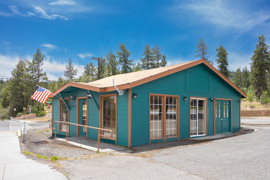 More Photos Of 40277 Big Bear Blvd, Big Bear Lake Storefront Retail Residential For Lease
