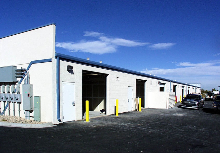 More Photos Of 350-366 Norfolk St, Aurora Light Manufacturing For Sale