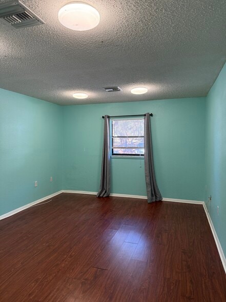 More Photos Of 1501 S Pinellas Ave, Tarpon Springs Office For Lease