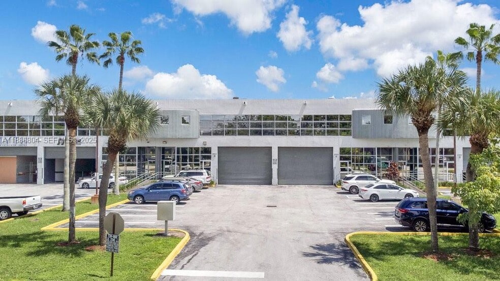 More Photos Of 2201 NW 102nd Pl, Miami Warehouse For Sale