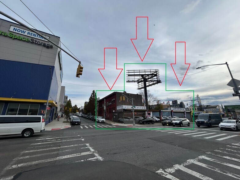 More Photos Of 122 18th St, Brooklyn Land For Lease