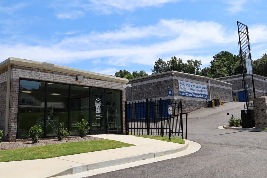 Primary Photo Of 3625 McEver Rd, Oakwood Self Storage For Sale