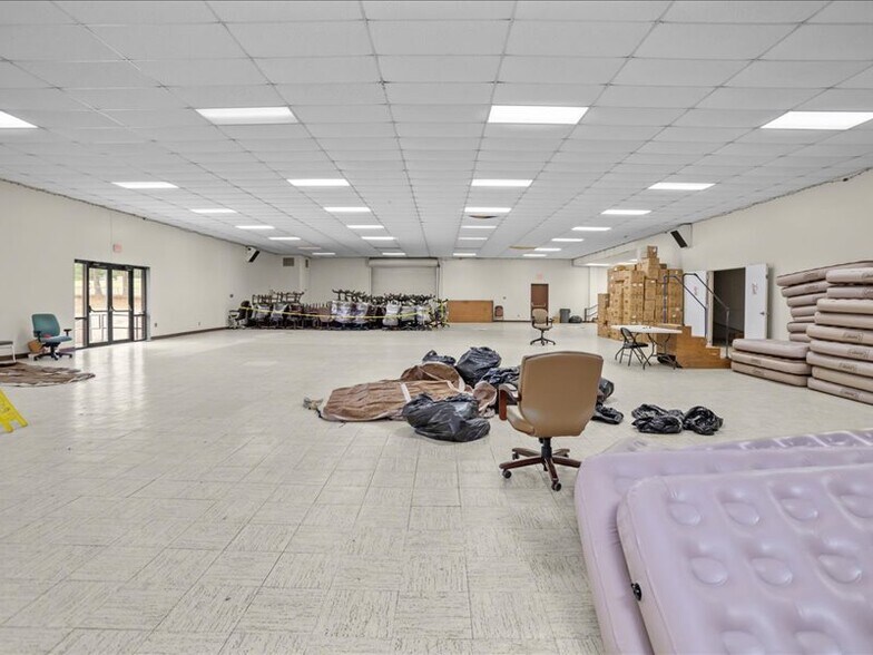 More Photos Of 1819 Spring St, Palestine Specialty For Sale