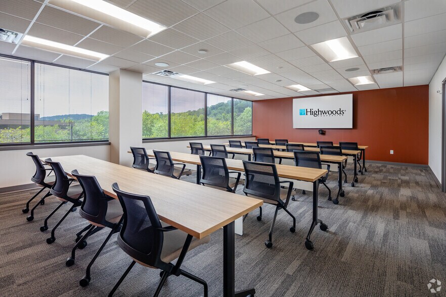 More Photos Of 5410 Maryland Way, Brentwood Unknown For Lease