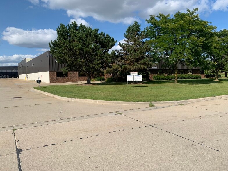 More Photos Of 6633 Diplomat Dr, Sterling Heights Manufacturing For Lease