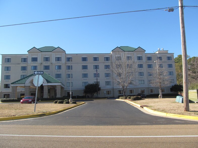 More Photos Of 5719 I-55, Jackson Land For Sale