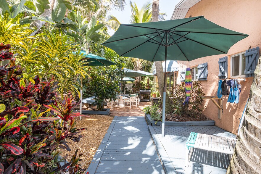 More Photos Of 312 Wavecrest Ave, Indialantic Multifamily For Sale