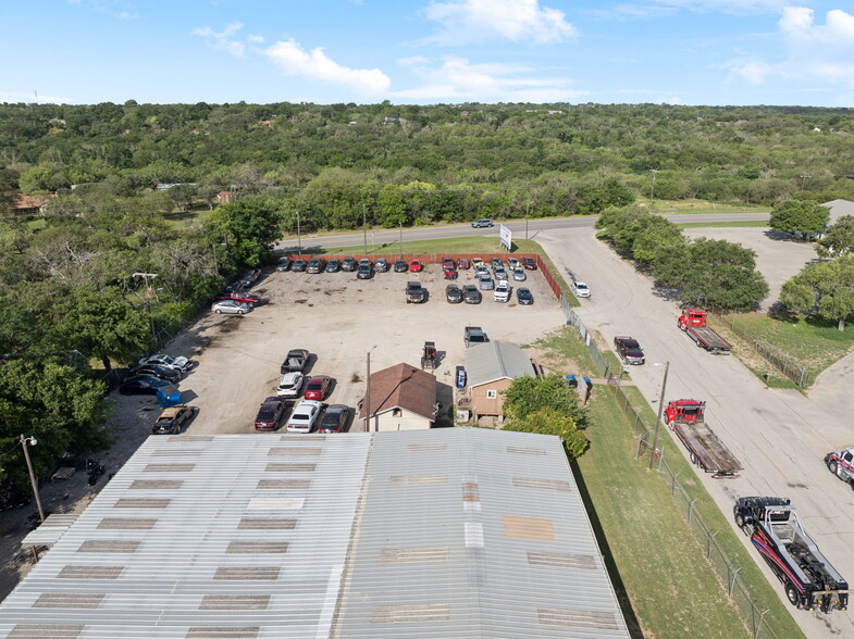 More Photos Of 100 Pecan Dr, Schertz Service For Sale